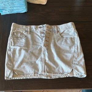 Stylish Denim Mini Skirt with Button Detail